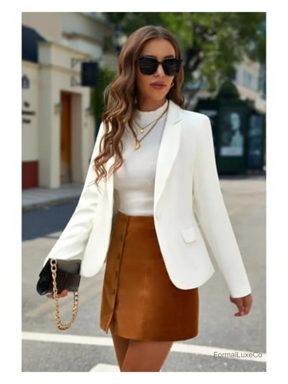 Classic Notched Lapel Blazer with Button Closure for Office